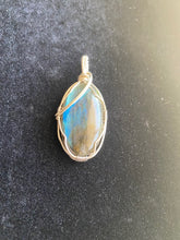 Load image into Gallery viewer, Labradorite wrapped in Silver
